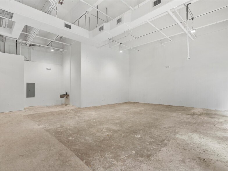 More Photos Of 1231 14th St, Miami Beach Storefront Retail Office For Lease