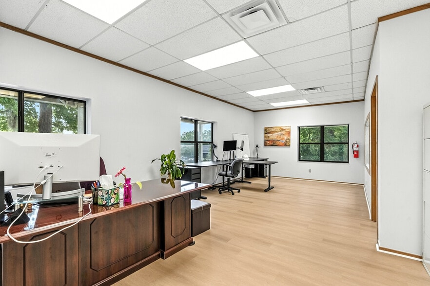 More Photos Of 8431 Baymeadows Way, Jacksonville Loft Creative Space For Lease