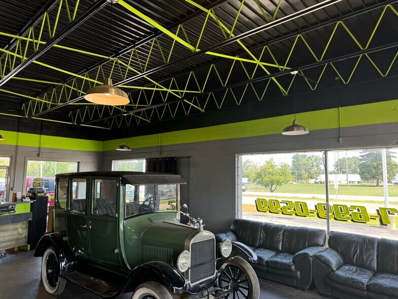 More Photos Of 457 N Cedar Rd, Mason Auto Dealership For Sale