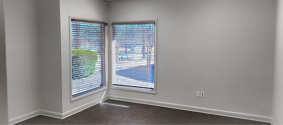 More Photos Of 894 W Saint John St, Spartanburg Medical For Lease