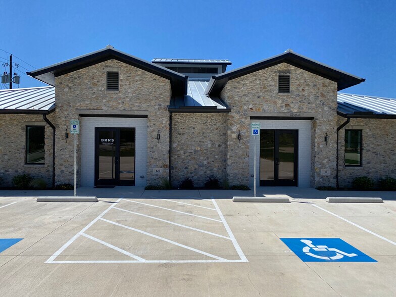 More Photos Of 1120 N Kimball Ave, Southlake Medical For Lease