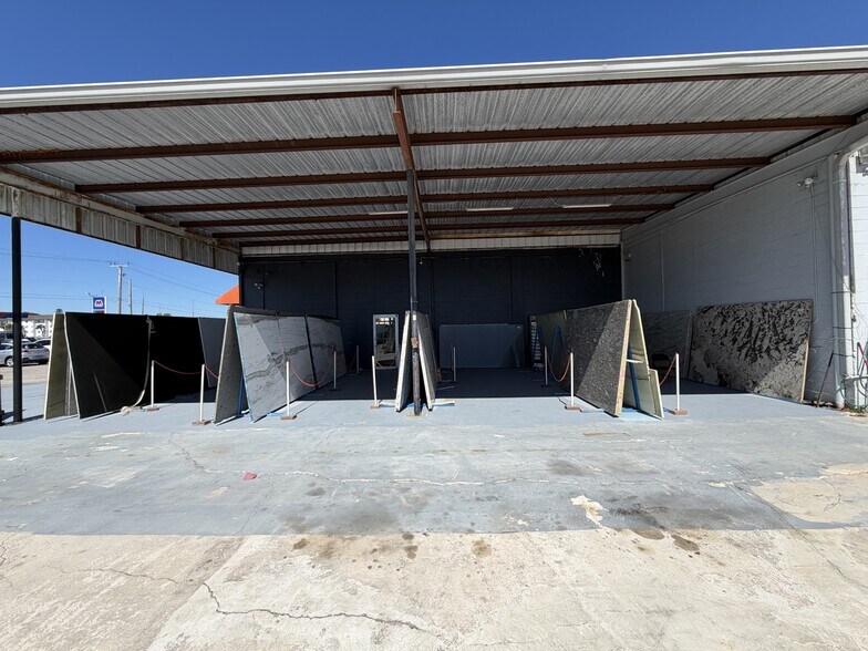 More Photos Of 2941 Fowler St, Fort Myers Warehouse For Sale
