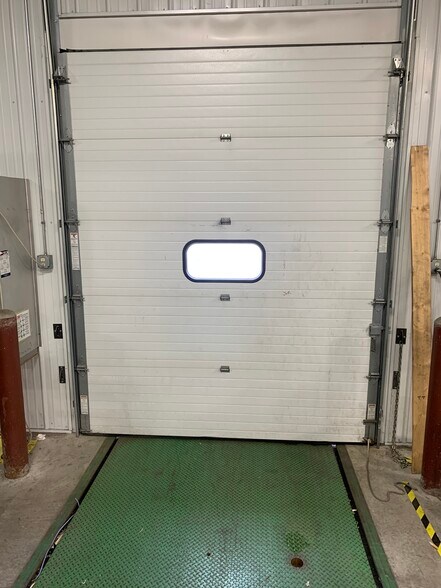 More Photos Of 8635 Hollander Dr, Franksville Manufacturing For Lease
