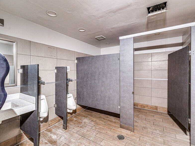 More Photos Of 4903 N Harrison St, Shawnee Restaurant For Sale