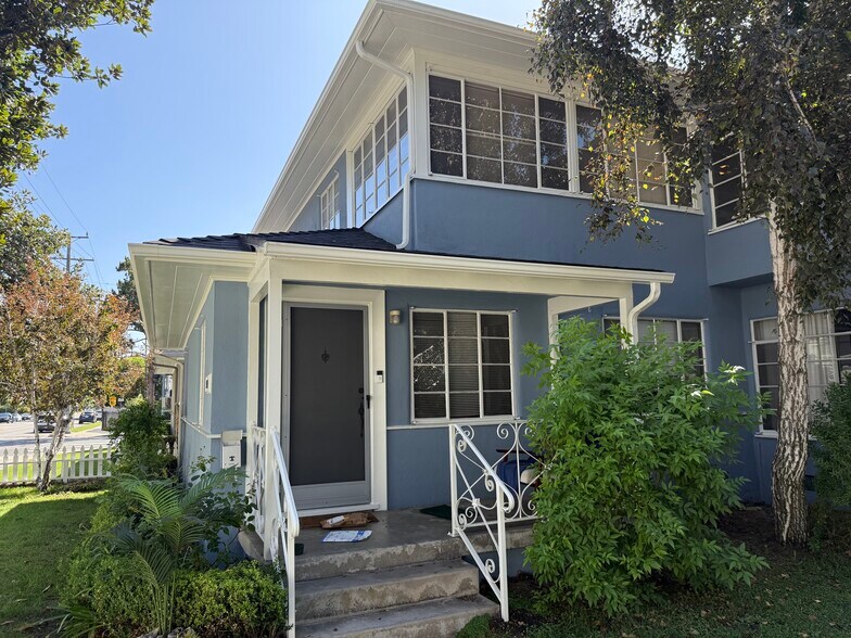 More Photos Of 5005 Cahuenga Blvd, North Hollywood Apartments For Sale
