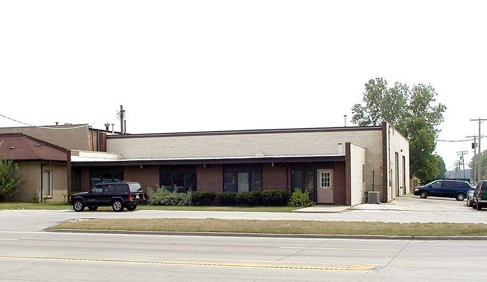 Primary Photo Of 5959 W 115th St, Alsip Warehouse For Lease