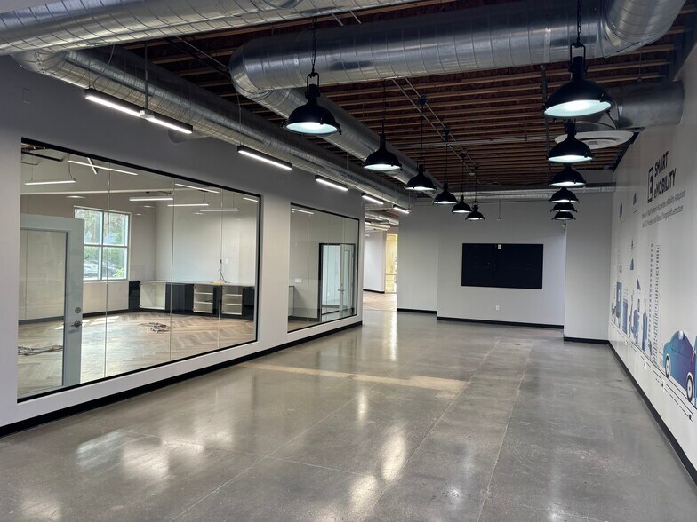 More Photos Of 2705 Media Center Dr, Los Angeles Warehouse For Lease