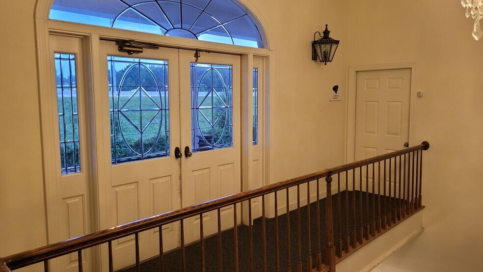 More Photos Of I-55 North Frontage, Jackson Office For Sale