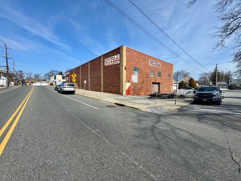 More Photos Of 1325 M St, Elmont Warehouse For Sale