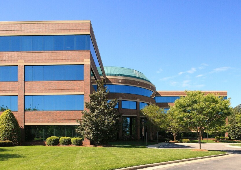 More Photos Of 701 Corporate Center Dr, Raleigh Unknown For Lease