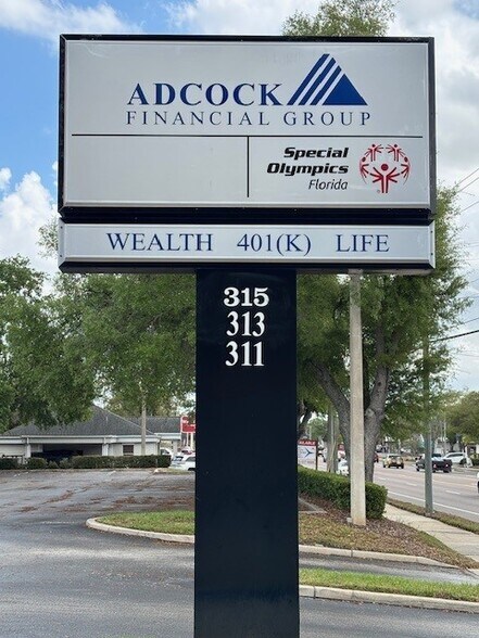 More Photos Of 313 W Fletcher Ave, Tampa Office For Lease