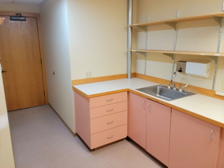 More Photos Of 118 SW 330th St, Federal Way Medical For Lease