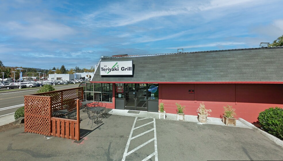 More Photos Of 19660 SE McLoughlin Blvd, Gladstone Freestanding For Sale