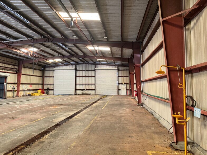 More Photos Of 544 Airglades Blvd, Clewiston Distribution For Lease
