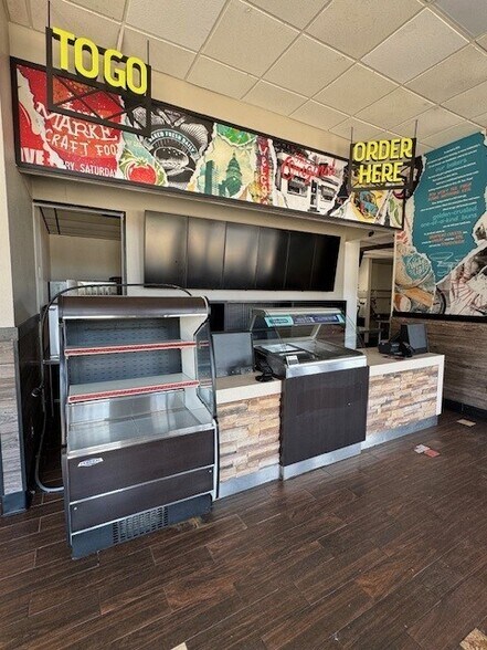 More Photos Of 2000 W Southlake Blvd, Southlake Restaurant For Lease