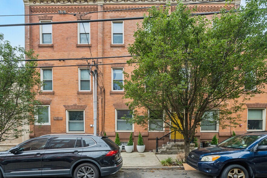 More Photos Of 2332-2338 Carpenter St, Philadelphia Apartments For Sale