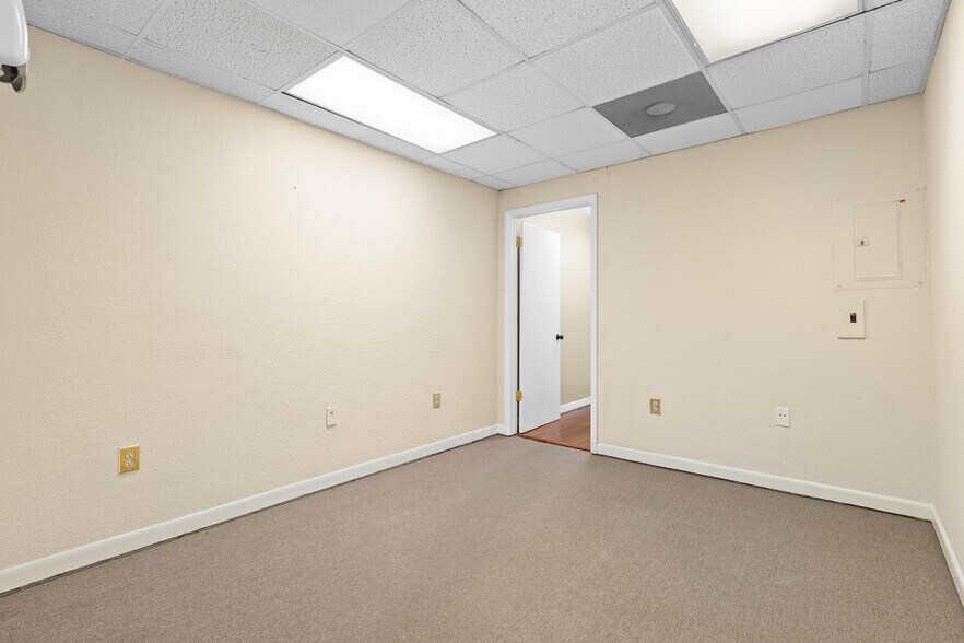 More Photos Of 1200 S Pinellas Ave, Tarpon Springs Medical For Lease