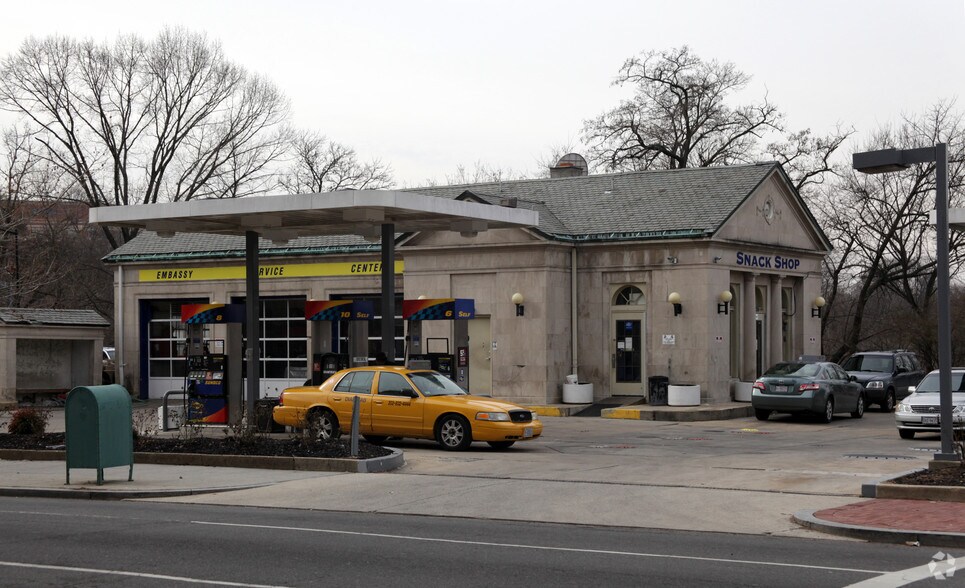 More Photos Of 2200 P St NW, Washington Service Station For Lease