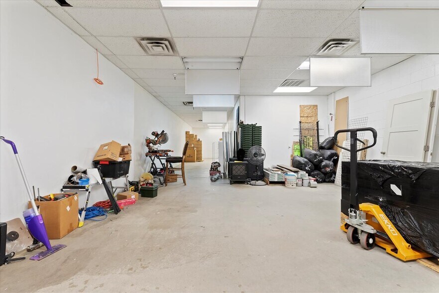 More Photos Of 420 N Five Mile Rd, Boise Warehouse For Sale