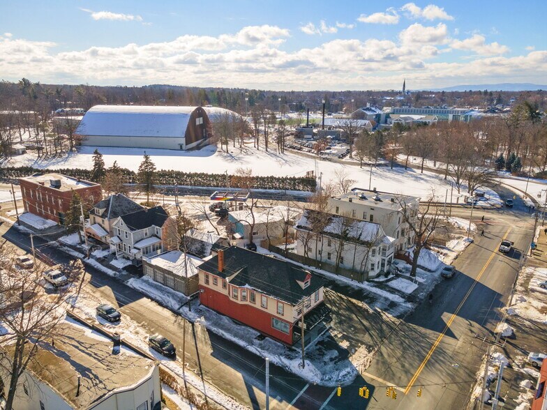 More Photos Of 1524 Van Vranken Ave, Schenectady Bar For Sale