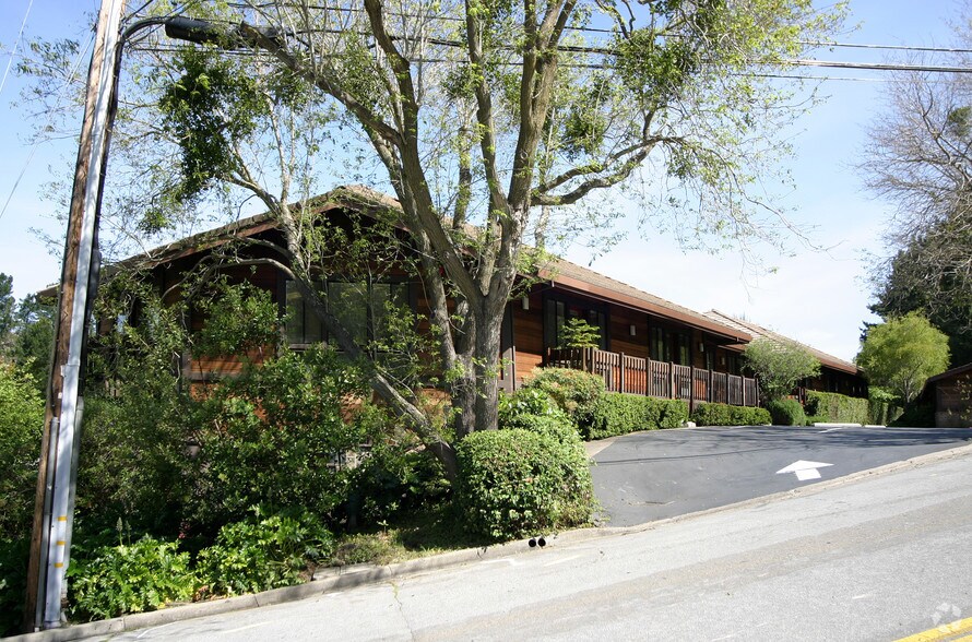 More Photos Of 1 Bates Blvd, Orinda Office For Lease