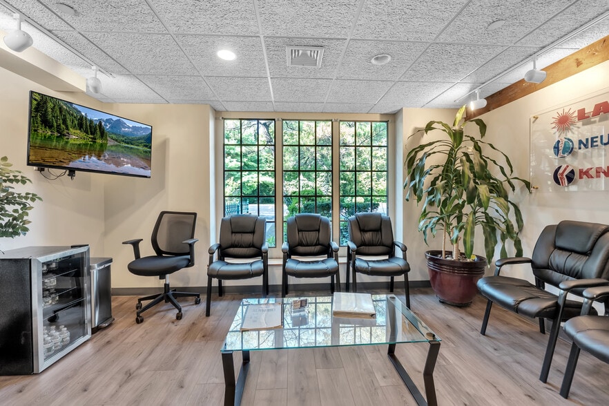 More Photos Of 294 Pleasant St, Stoughton Office For Sale