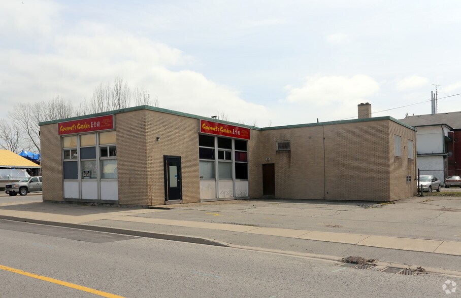 More Photos Of 155 Niagara Blvd, Fort Erie Storefront For Sale