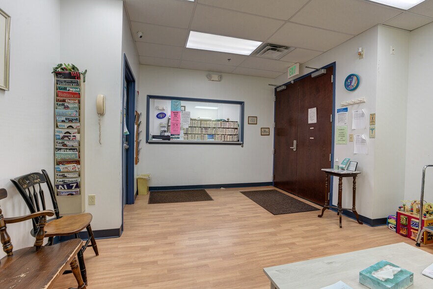 More Photos Of 8850 Columbia 100 Pky, Columbia Medical For Sale