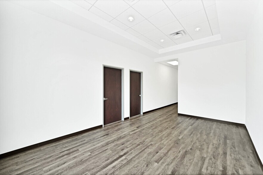 More Photos Of 12280 Broadway St, Pearland Office For Lease