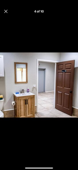 More Photos Of 10051 N Harrison, Shawnee Unknown For Lease