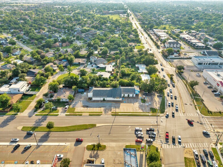 More Photos Of 9991 Marsh Ln, Dallas Medical For Sale