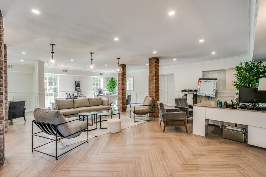 More Photos Of 8900 Chimney Rock Rd, Houston Apartments For Sale