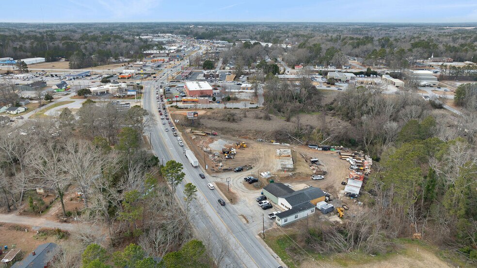 More Photos Of 1030 Bypass 25 NE, Greenwood Light Distribution For Sale