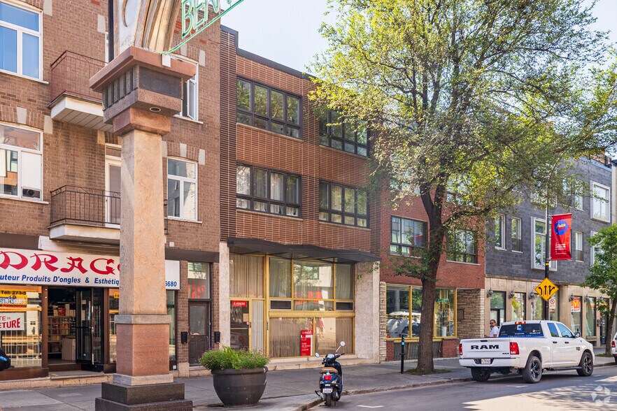 Primary Photo Of 7142 Boul Saint-Laurent, Montréal Apartments For Sale
