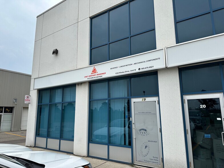 More Photos Of 1332 Khalsa Dr, Mississauga Research And Development For Sale