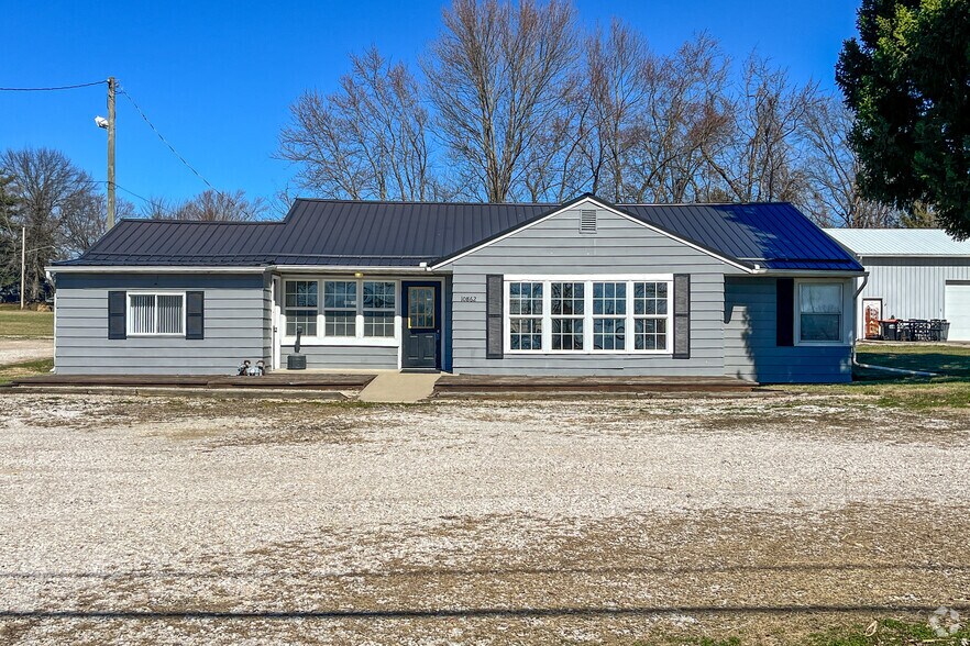 More Photos Of 10862 Mill Dam Rd, Hebron Storefront Retail Office For Sale