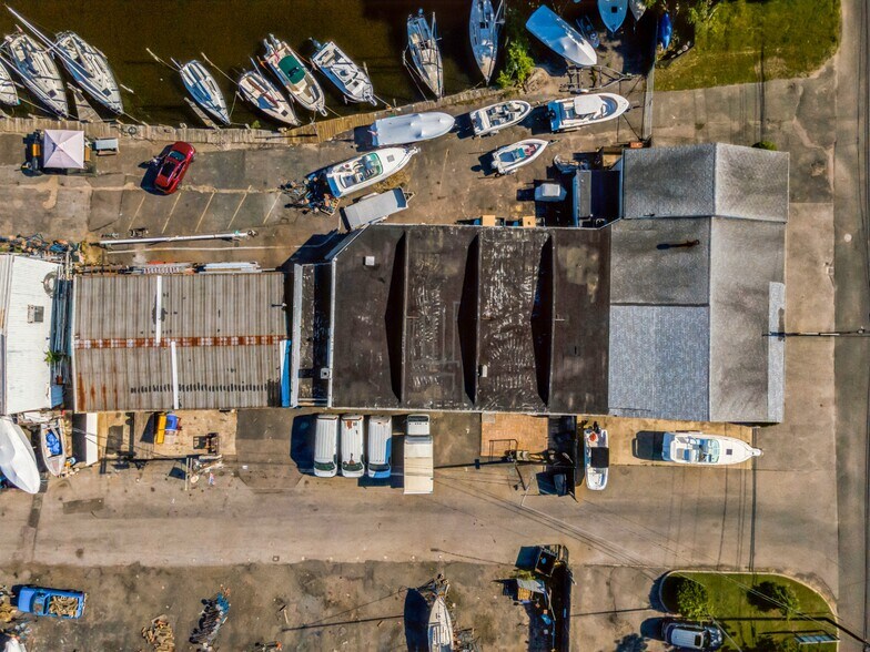 Primary Photo Of 41 Degnon Blvd, Bay Shore Manufacturing For Sale