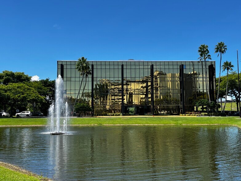 More Photos Of 1800 S Australian Ave, West Palm Beach Office For Lease