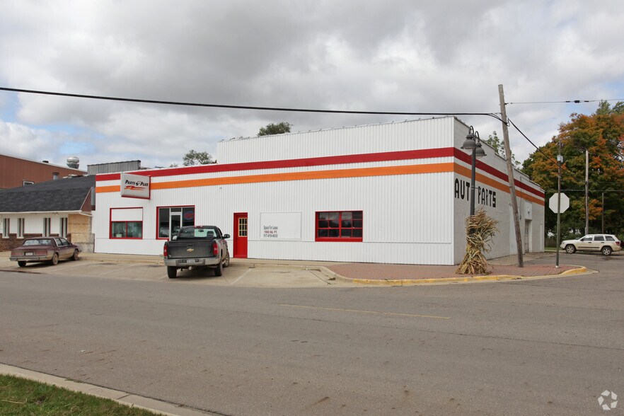 More Photos Of 1013 Tupper Lake St, Lake Odessa Auto Repair For Sale