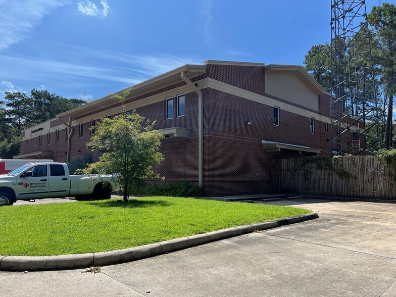 More Photos Of 300 Ashland Way, Madisonville Office For Sale