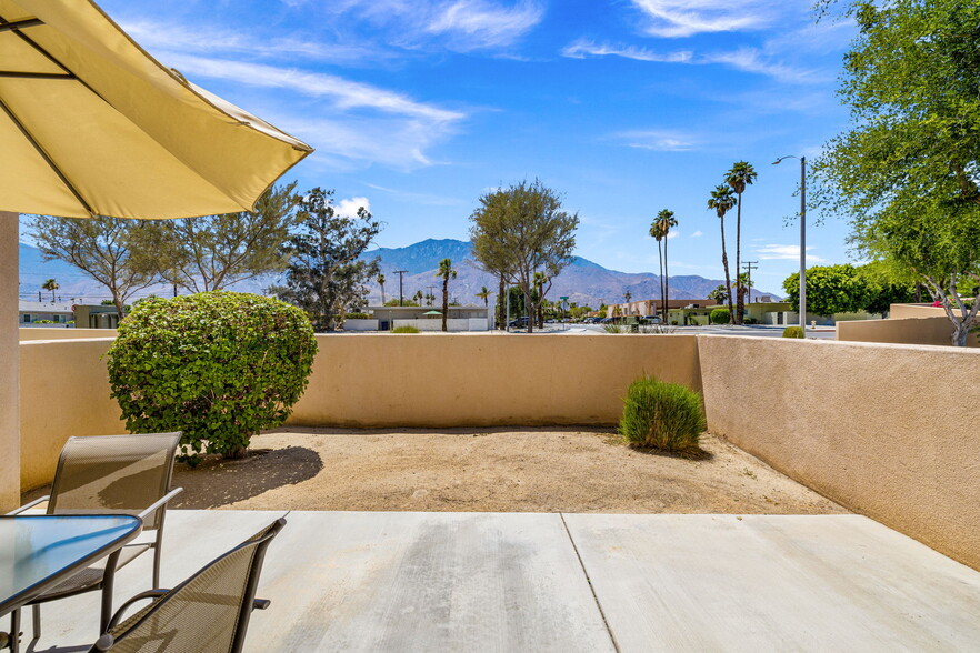 More Photos Of 550 S Paseo Dorotea, Palm Springs Medical For Sale
