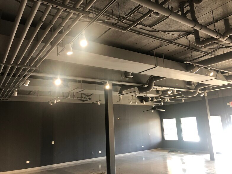 More Photos Of 1100 E Washington St, Grayslake Unknown For Lease