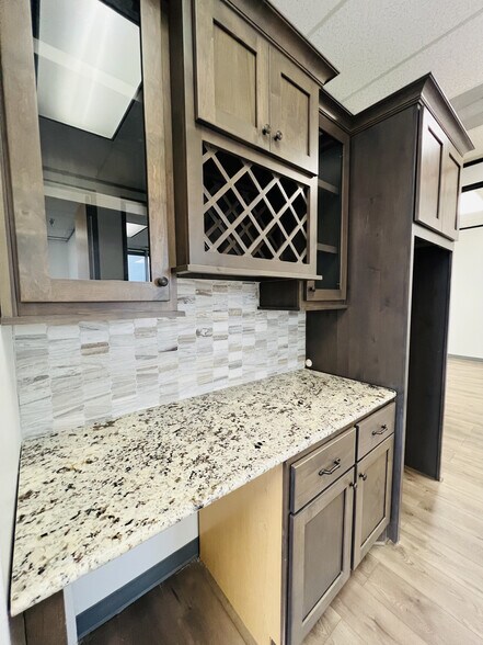 More Photos Of 3033 Chimney Rock Dr, Houston Office For Lease