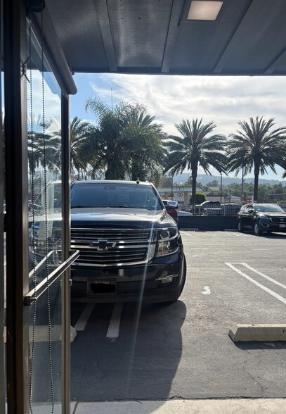 More Photos Of 312 N Gaffey St, San Pedro Freestanding For Lease