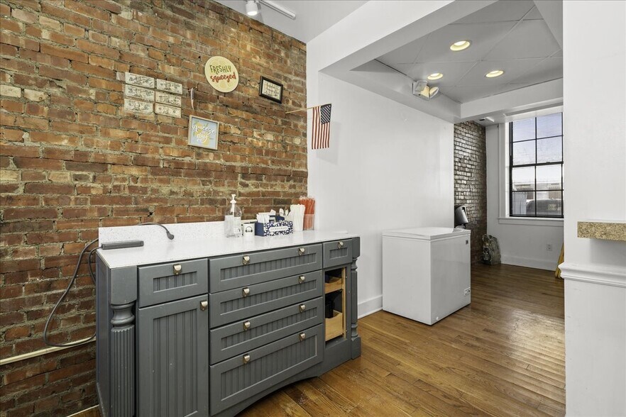 More Photos Of 134 W Main St, Goshen Storefront Retail Residential For Lease