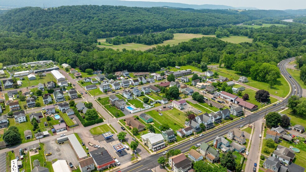 More Photos Of 430 W 3rd St, Nescopeck Restaurant For Sale
