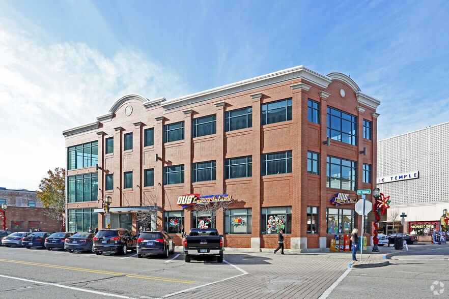 More Photos Of 53-57 N Main St, Mount Clemens Office For Lease