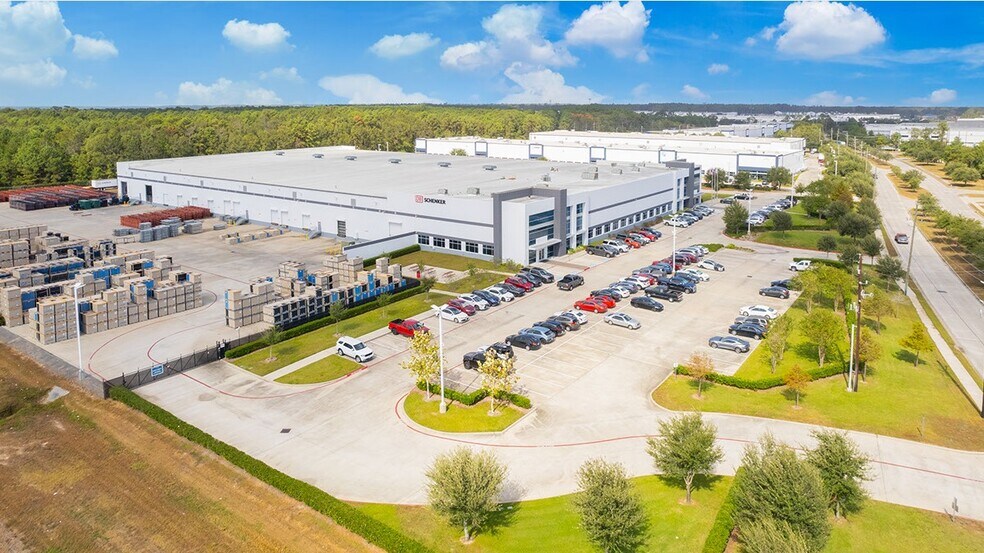 More Photos Of 19051 Kenswick Dr, Humble Unknown For Lease