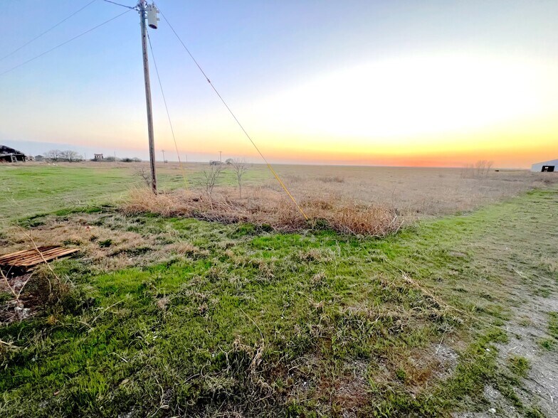 More Photos Of 1st St & Wilburn Ave St, Hollister Contractor Storage Yard For Sale