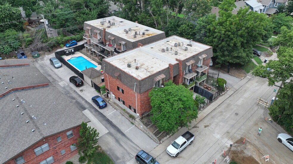 More Photos Of 4030-4038 Clark Ave, Kansas City Apartments For Sale